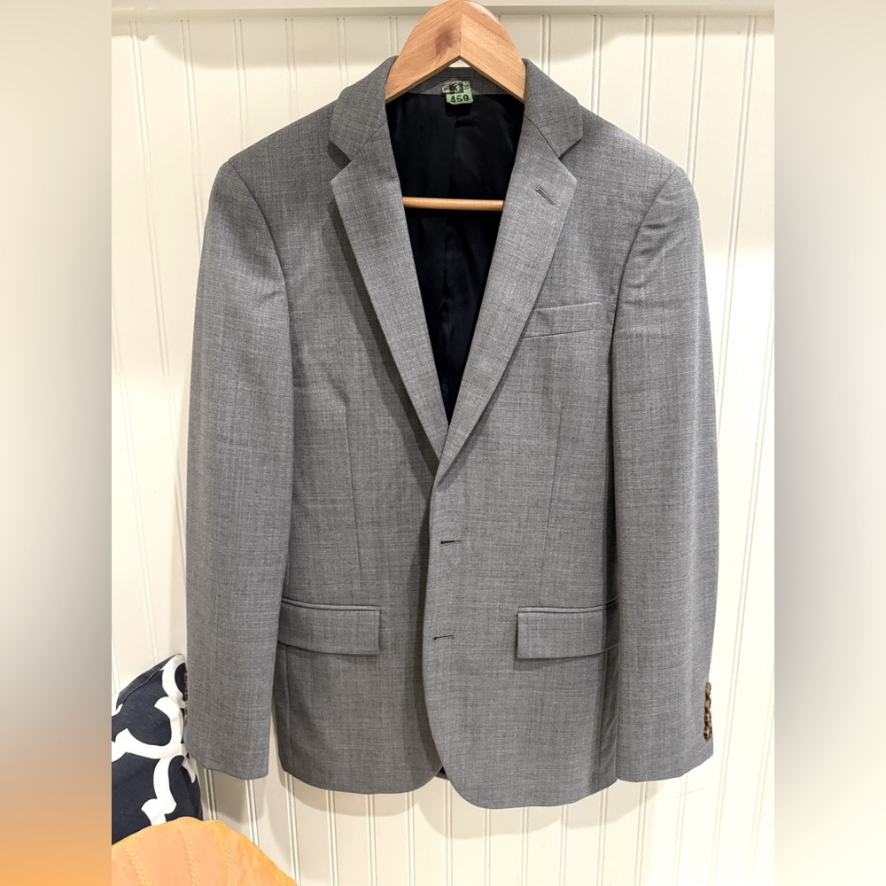 JCrew Thompson Men’s Slim Suitcoat Gray Size 34S